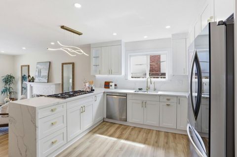 Tiny photo for 372 Mustang Street, San Jose, CA 95123 (MLS # ML82035892)