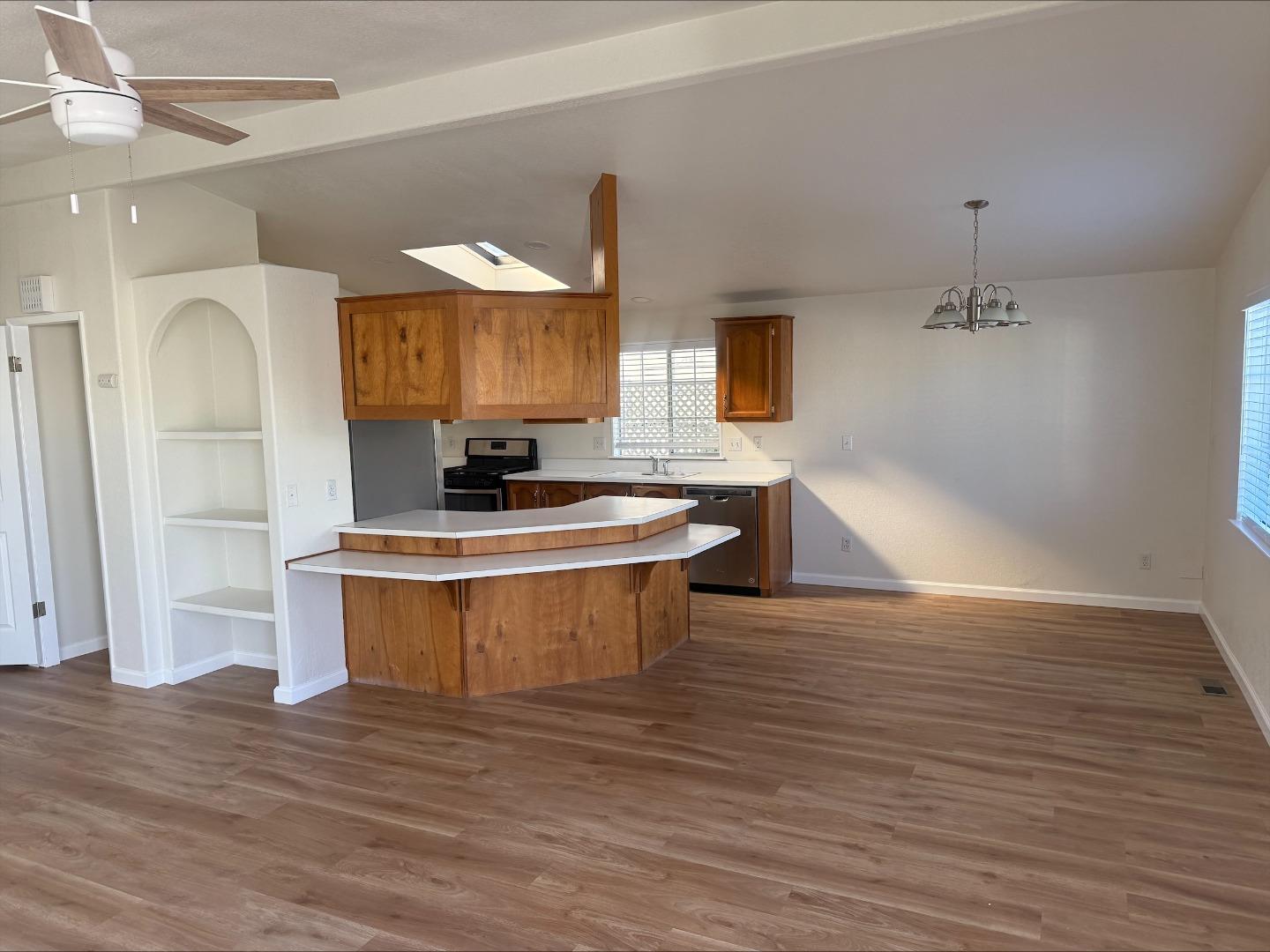 433 Sylvan Avenue 84, Mountain View CA 94041