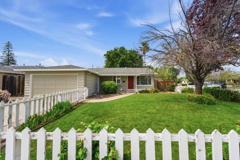 Photo of 4743 Bannock Circle, SAN JOSE, CA 95130 (MLS # ML82041300)
