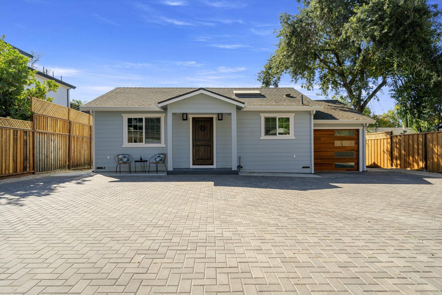 14329 Mulberry Drive