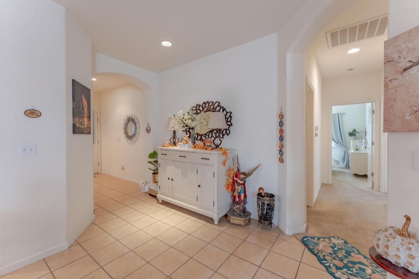 2919 Las Flores Circle
