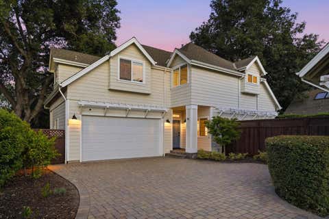 Photo of 98 Forrest Avenue, Los Gatos, CA 95032 (MLS # ML82046978)