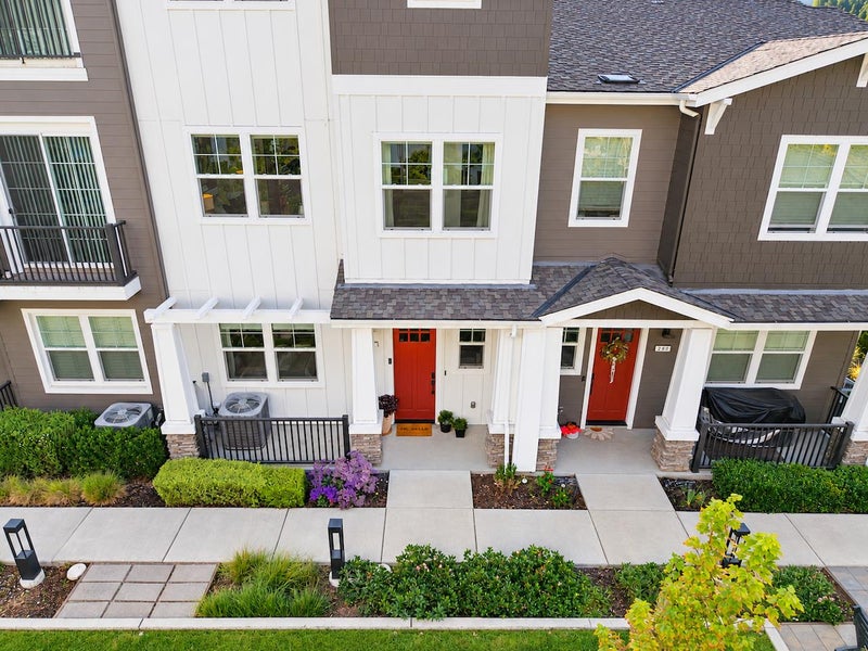 201 Cove Lane