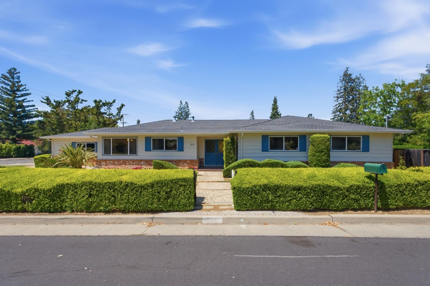 315 West Portola Avenue