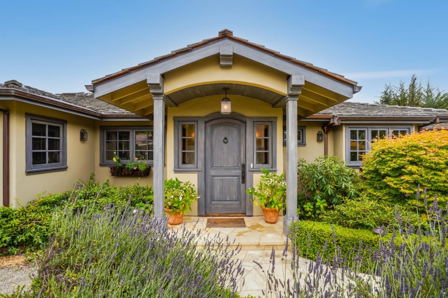 7013 Valley Greens CIR