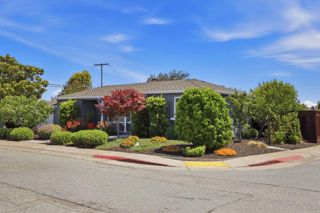3801 Orinda Drive