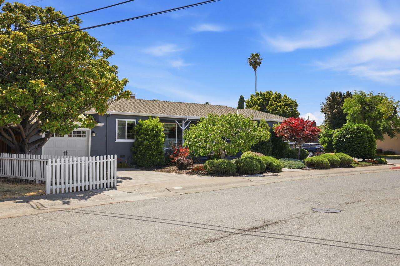 3801 Orinda Drive