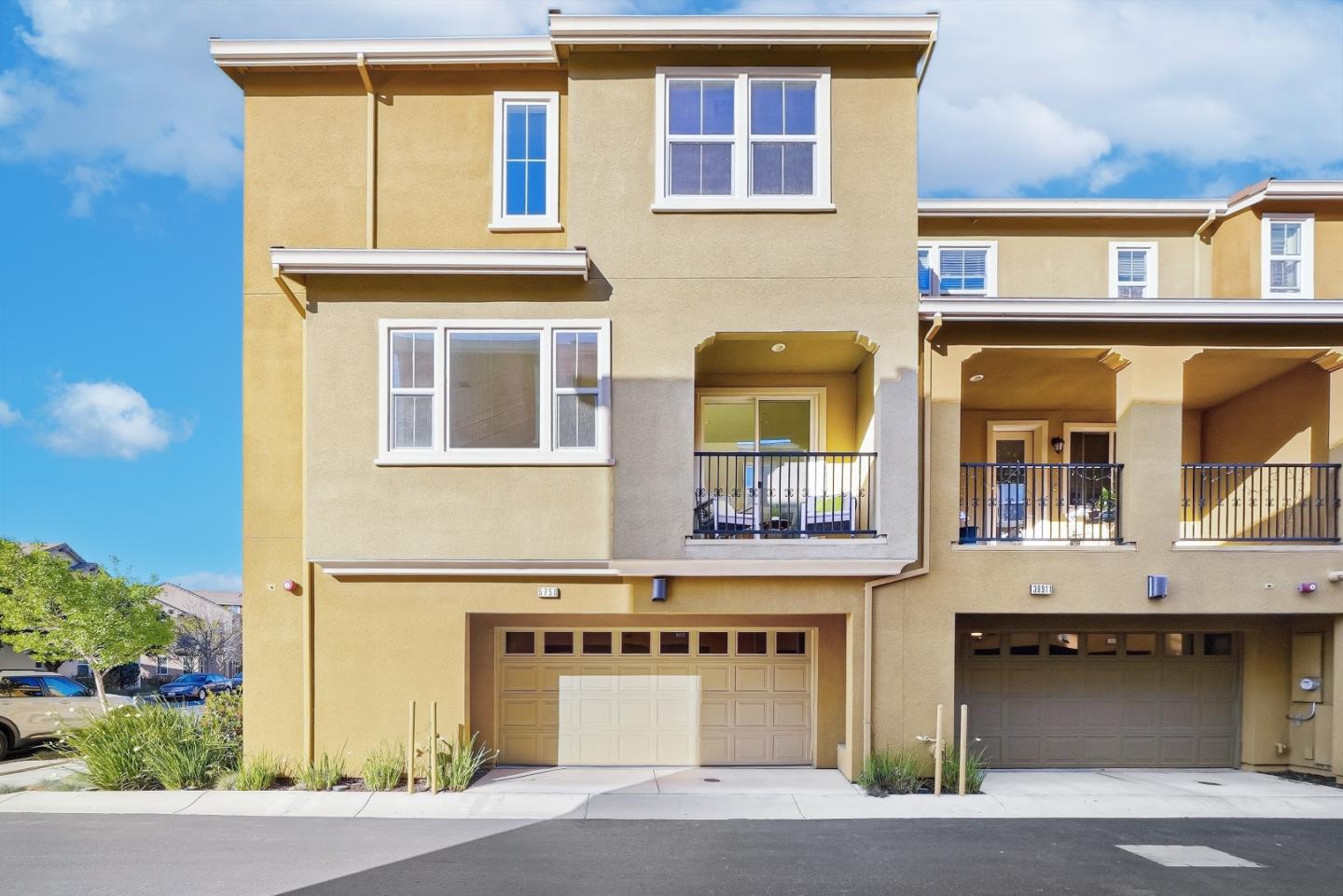 5758 Pandorea Terrace