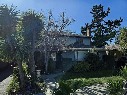 Photo of 1823 Lincoln Ave, SAN JOSE, CA 95125 (MLS # ML82037248)