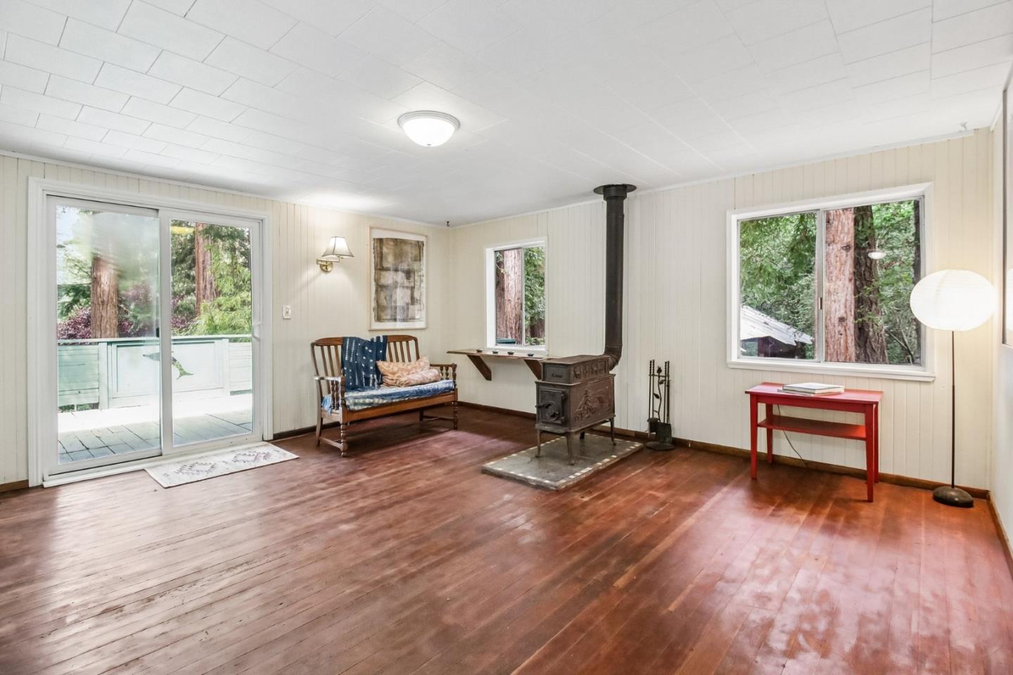 123 Pine Avenue