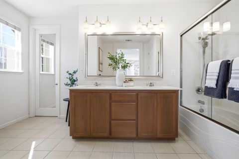 Tiny photo for 115 Lusitano Way, Gilroy, CA 95020 (MLS # ML82039105)