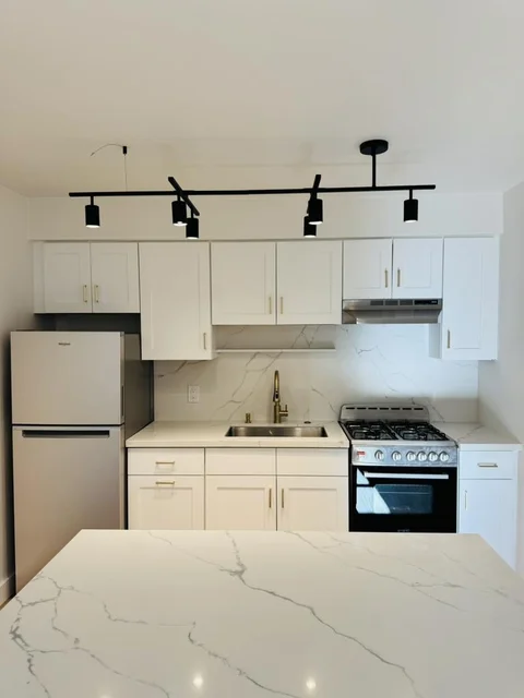 MLS: ML82063183
