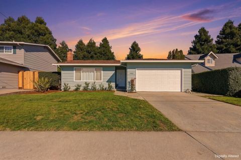 Photo of 1932 Lotman Drive, SANTA CRUZ, CA 95062 (MLS # ML82037924)