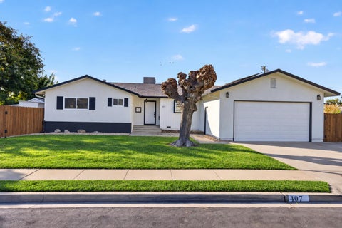 Photo of 407 E Richardson Way, HANFORD, CA 93230 (MLS # ML82062121)