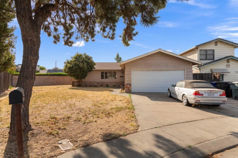 1936 Reseda Lane