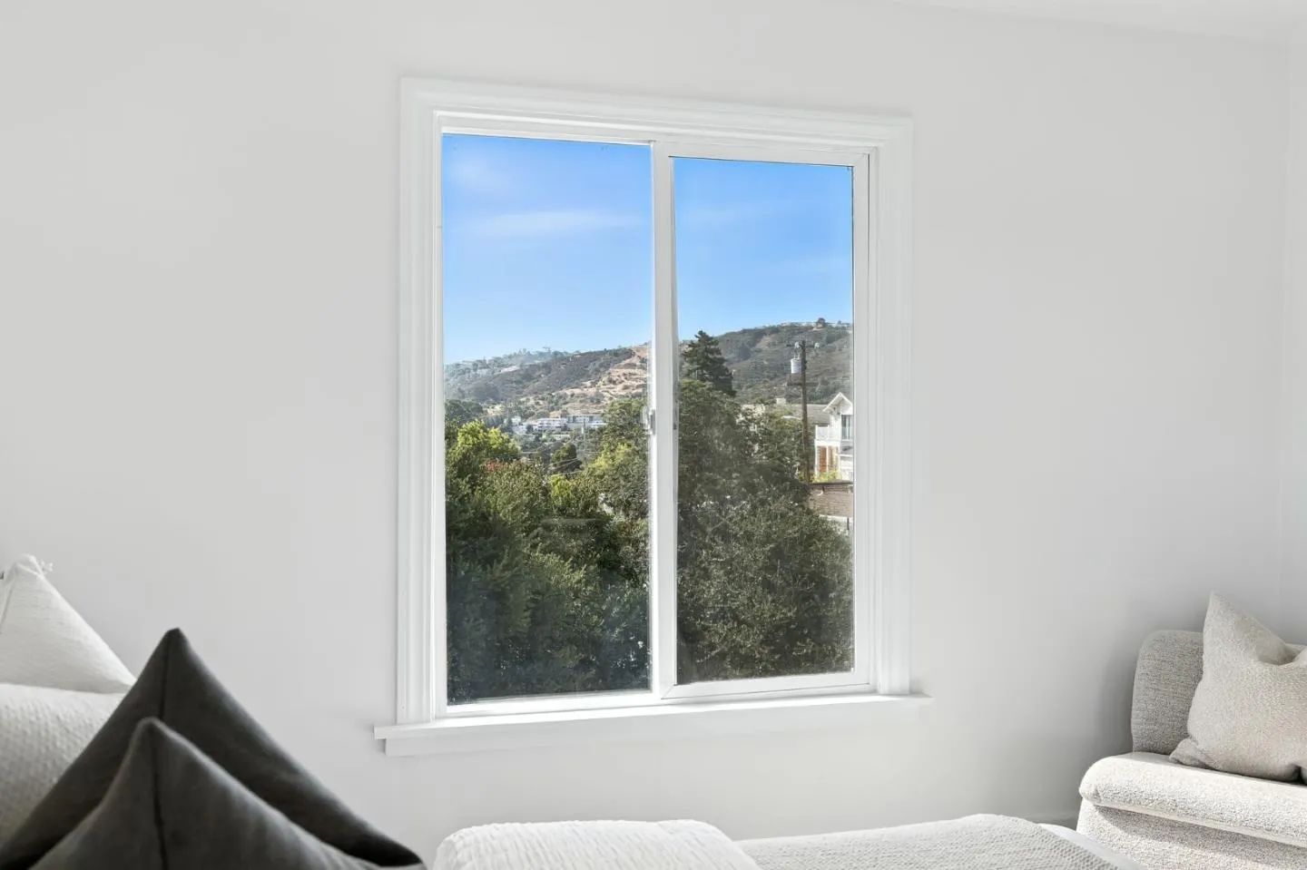 Belmont, California 94002, United States, 5 Bedrooms Bedrooms, ,4 BathroomsBathrooms,Residential,Active,199017