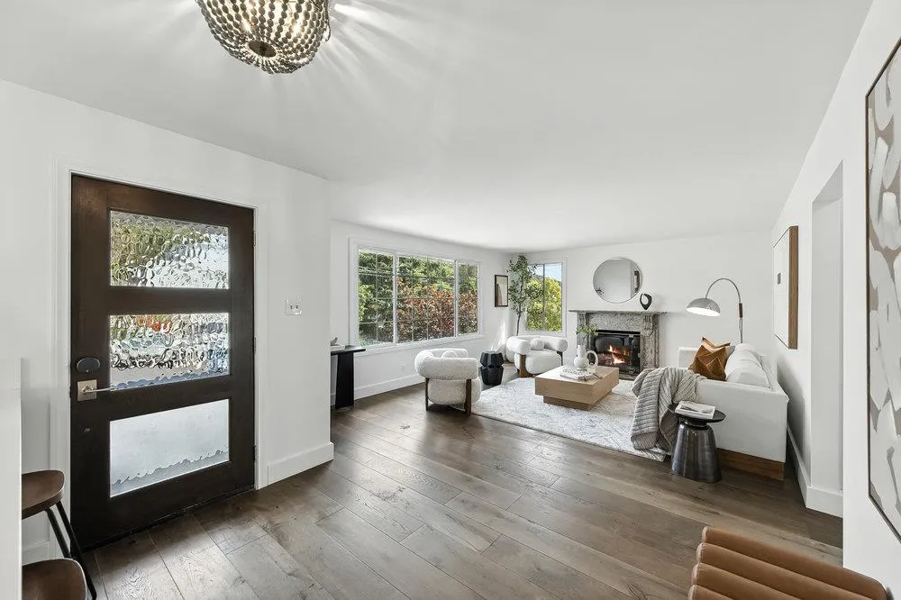 Belmont, California 94002, United States, 5 Bedrooms Bedrooms, ,4 BathroomsBathrooms,Residential,Active,199017