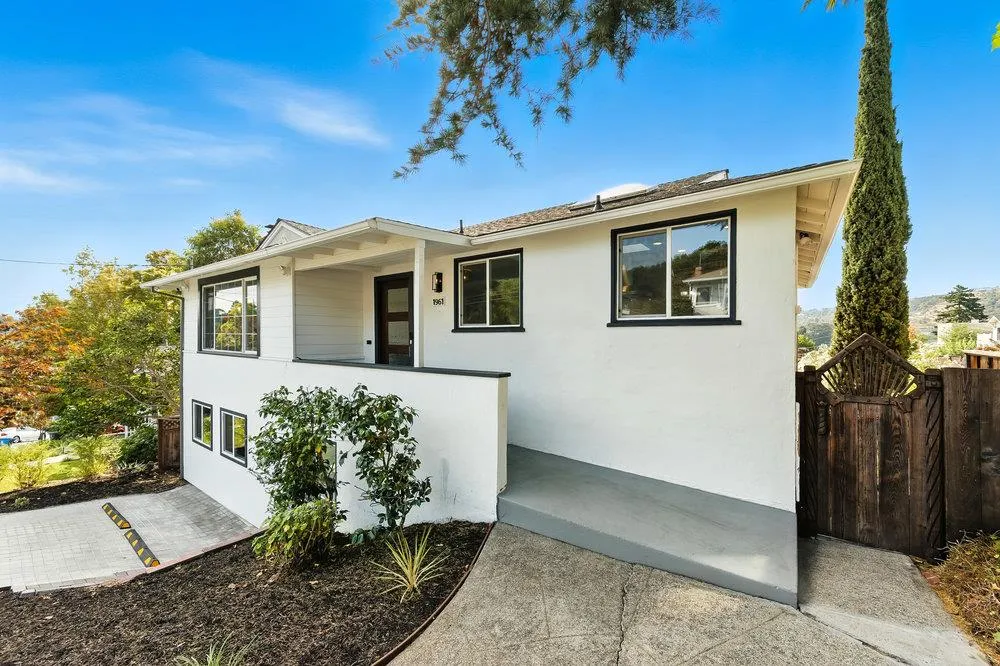 Belmont, California 94002, United States, 5 Bedrooms Bedrooms, ,4 BathroomsBathrooms,Residential,Active,199017