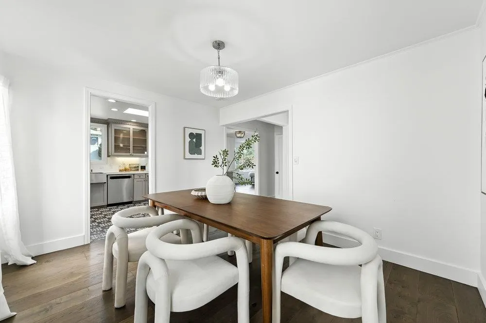 Belmont, California 94002, United States, 5 Bedrooms Bedrooms, ,4 BathroomsBathrooms,Residential,Active,199017