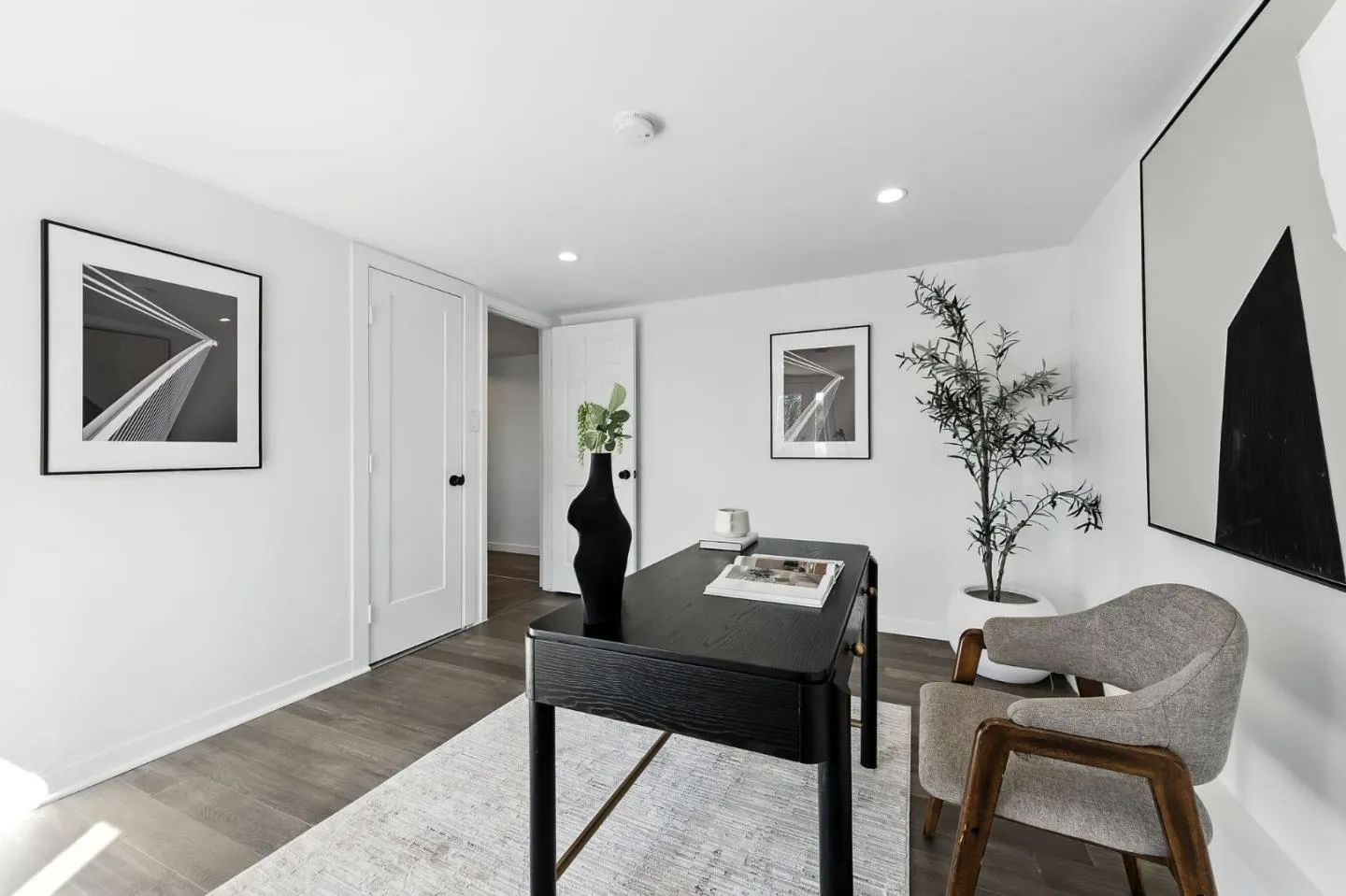 Belmont, California 94002, United States, 5 Bedrooms Bedrooms, ,4 BathroomsBathrooms,Residential,Active,199017