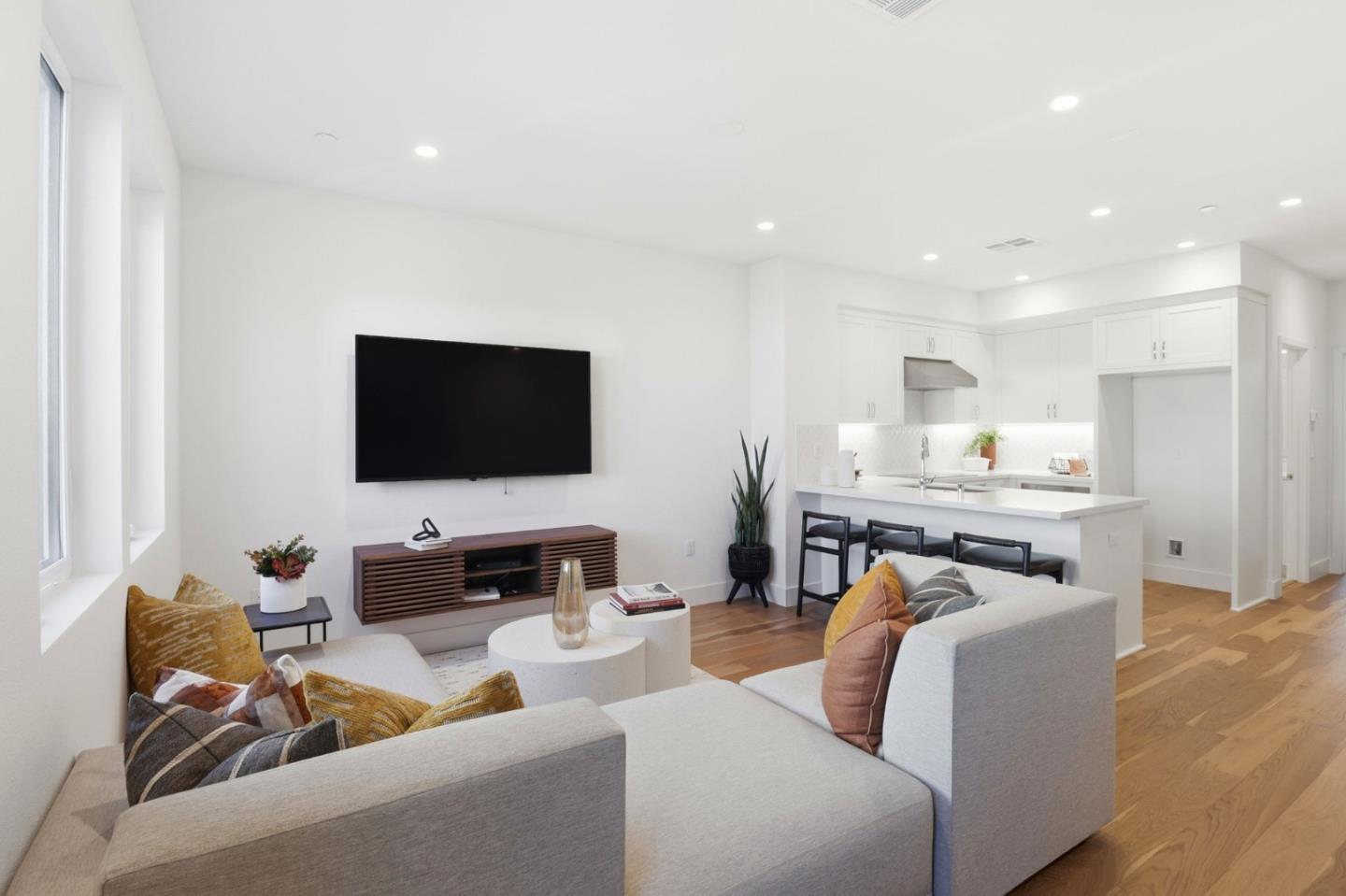 1129 Esther Court