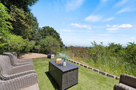 Tiny photo for 220 Robin Road, HILLSBOROUGH, CA 94010 (MLS # ML82048818)