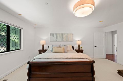Tiny photo for 220 Robin Road, HILLSBOROUGH, CA 94010 (MLS # ML82048818)