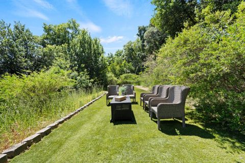 Tiny photo for 220 Robin Road, HILLSBOROUGH, CA 94010 (MLS # ML82048818)