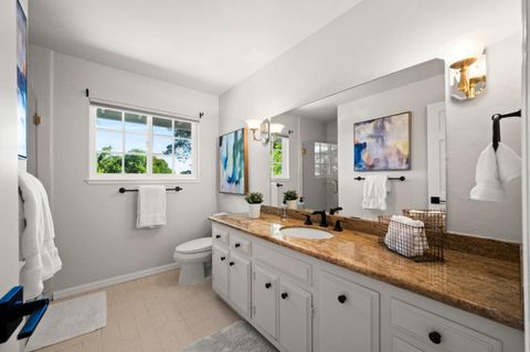 Tiny photo for 220 Robin Road, HILLSBOROUGH, CA 94010 (MLS # ML82048818)