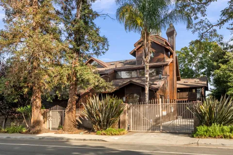 2216 Clarke Avenue, East Palo Alto, CA 94303 - #: ML82031516