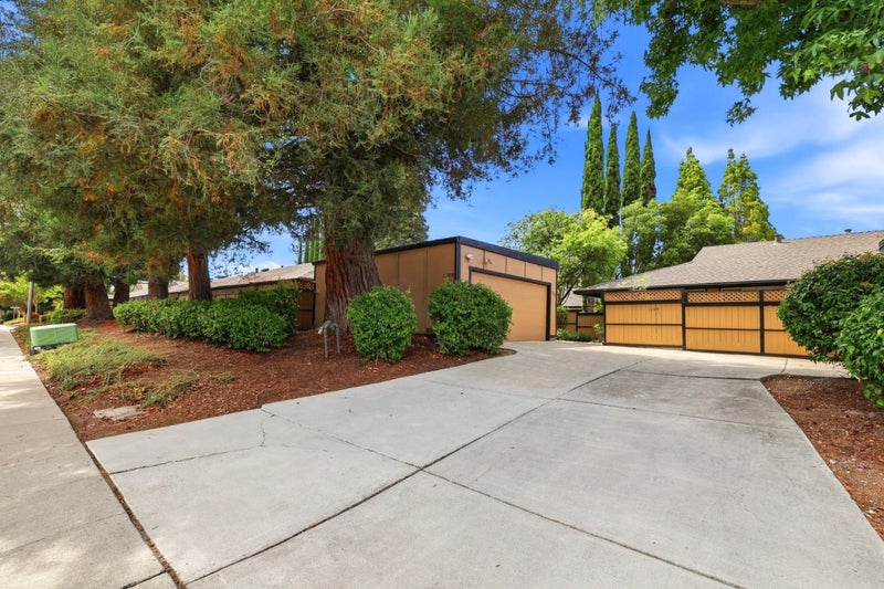 1209 South Bernardo Avenue