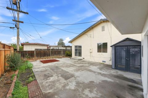Tiny photo for 501 Lochridge Drive, SAN JOSE, CA 95133 (MLS # ML82027860)