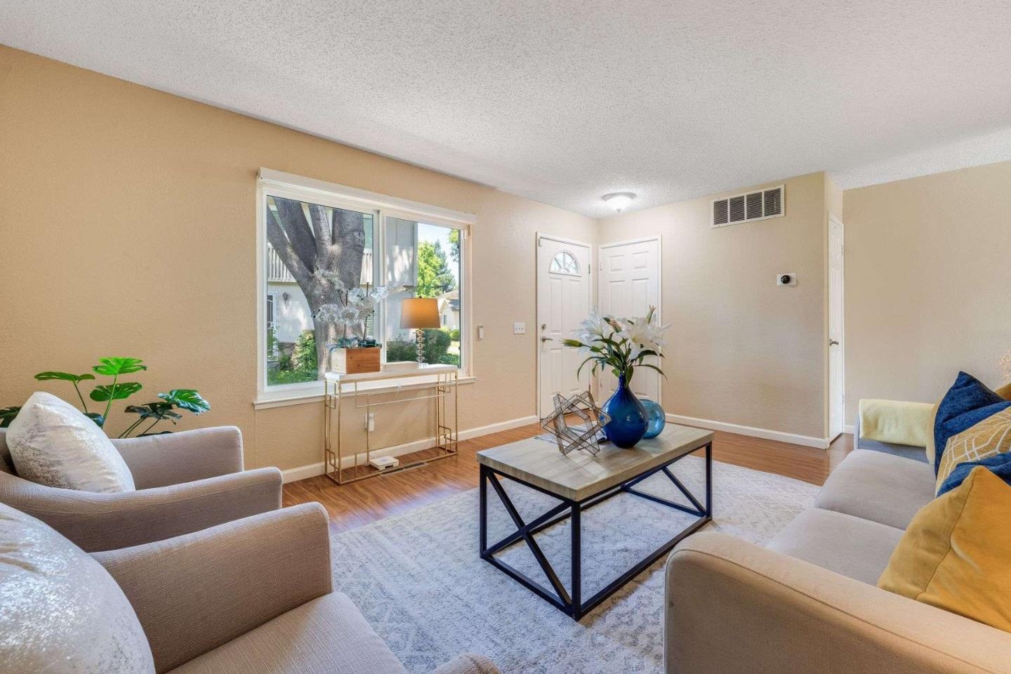 3696 Woodbine Way