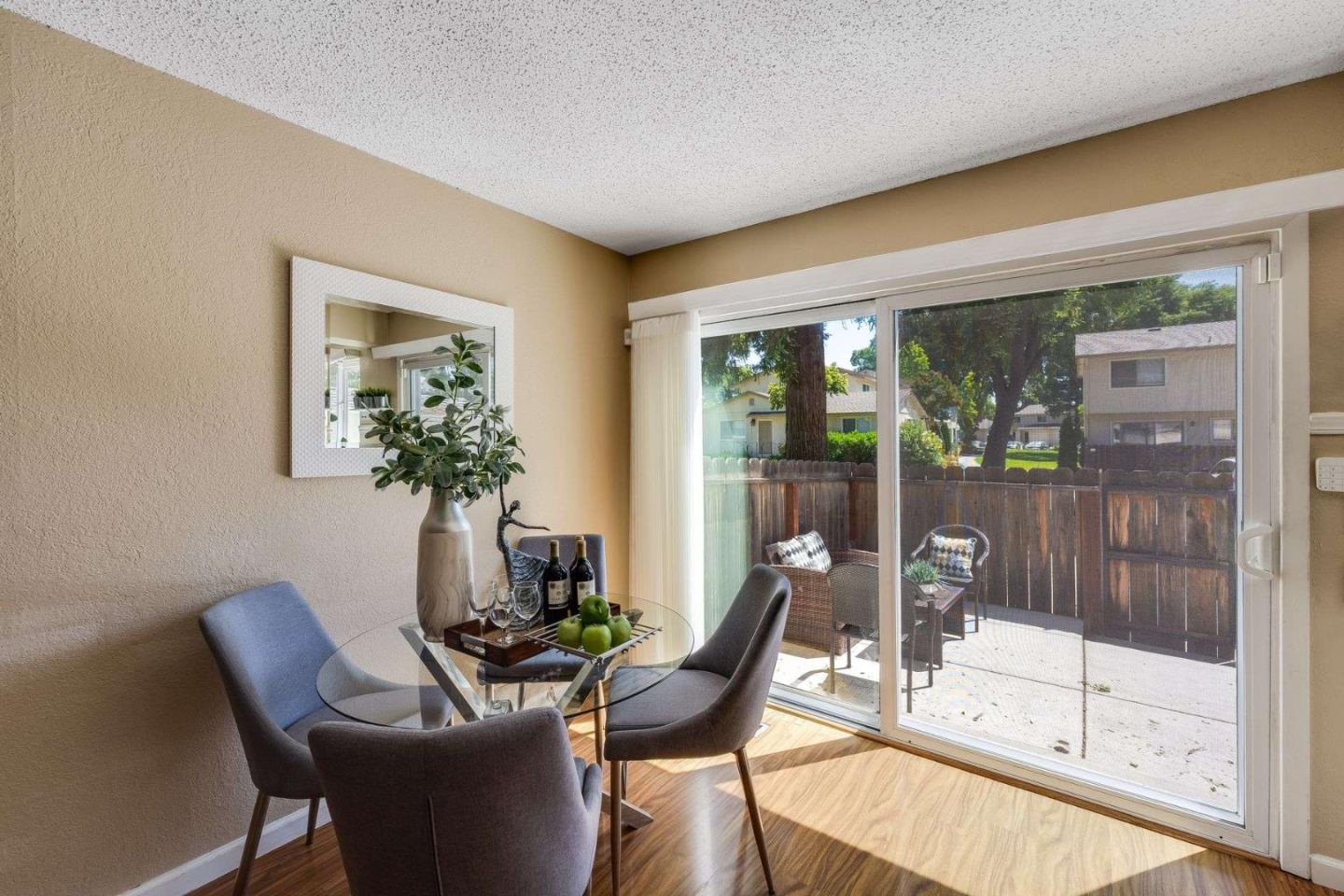 3696 Woodbine Way