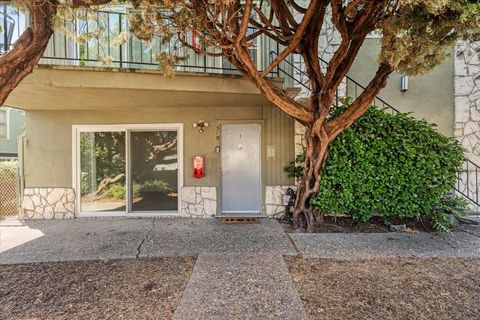Tiny photo for 509 Leibrandt Avenue, SANTA CRUZ, CA 95060 (MLS # ML82024779)