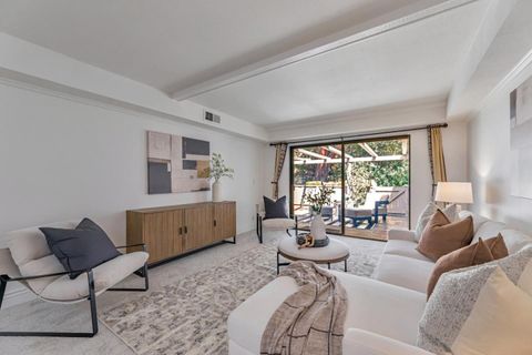 Photo of 5264 Cribari Heights, SAN JOSE, CA 95135 (MLS # ML82020823)