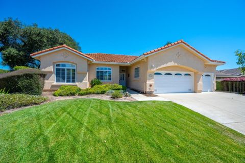 Photo of 1112 Oakmont Place, NIPOMO, CA 93444 (MLS # ML82046253)