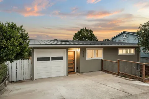 2009 Lyon Avenue, Belmont, CA 94002 - #: ML82004263