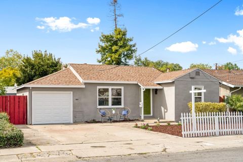 Tiny photo for 345 Stowell Avenue, Sunnyvale, CA 94085 (MLS # ML82039084)