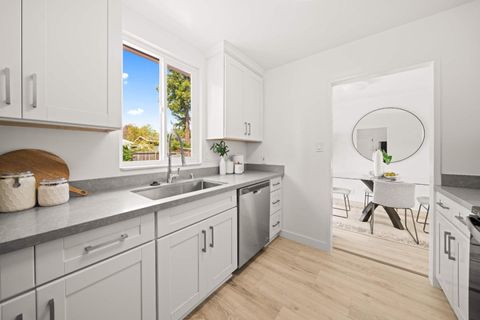 Tiny photo for 345 Stowell Avenue, Sunnyvale, CA 94085 (MLS # ML82039084)