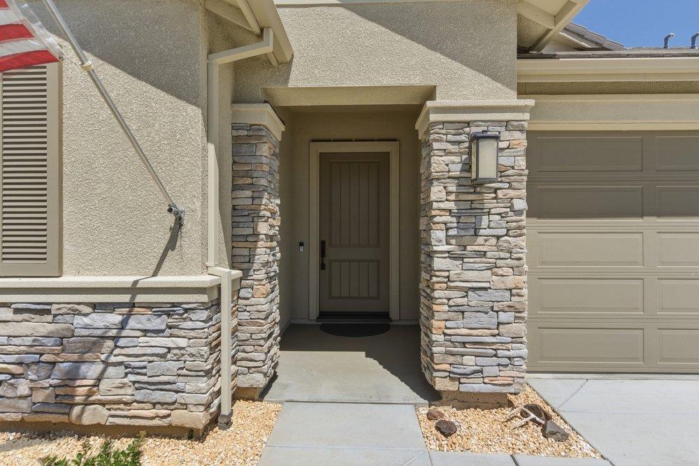 1661 Castlerock Drive