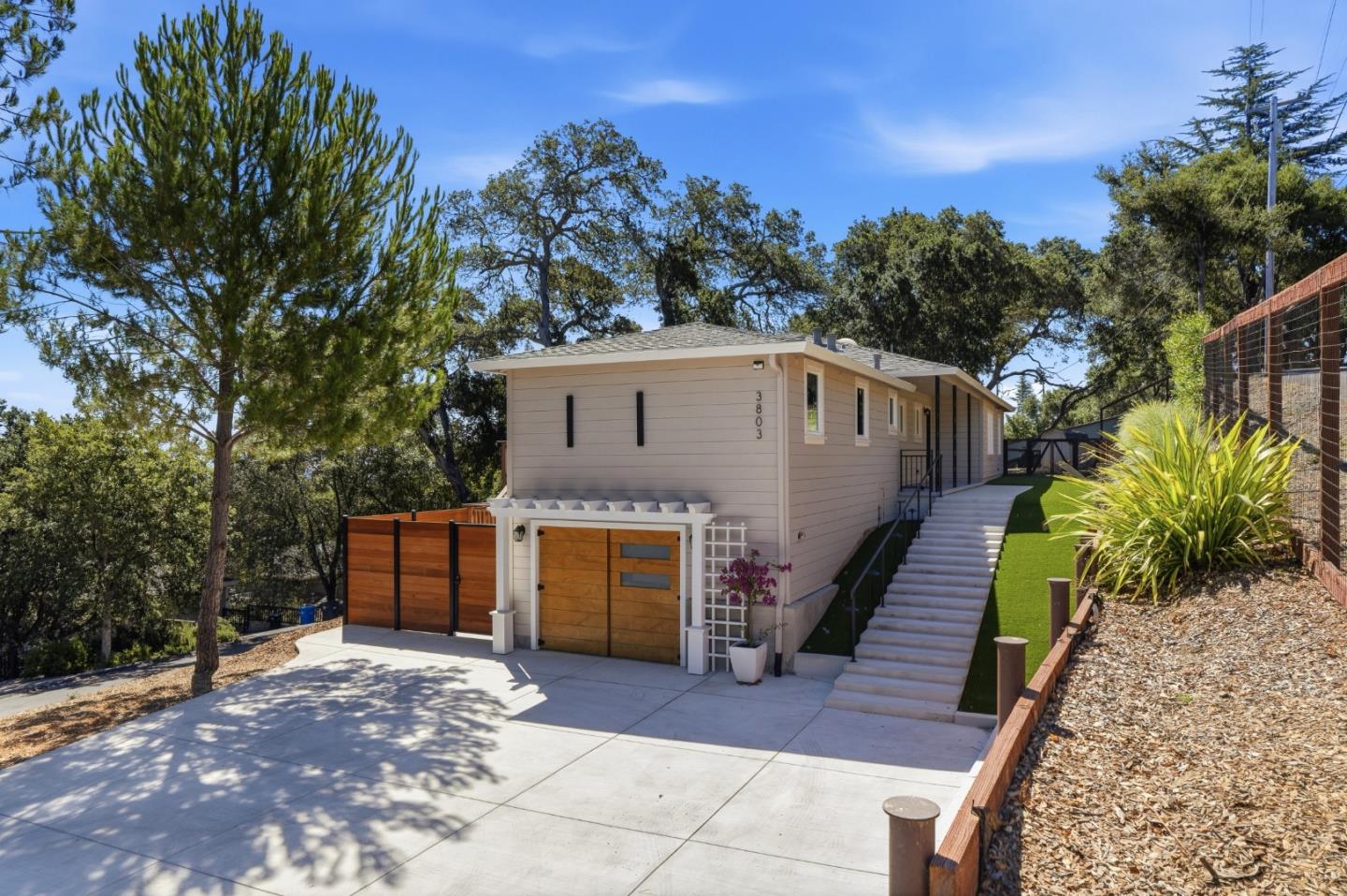 3803 Hamilton Way