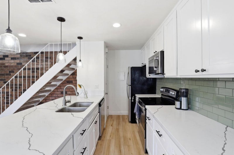 5473 Tradewinds Walkway 2