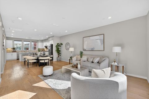 Photo of 818 Gridley Terrace #4, SUNNYVALE, CA 94085 (MLS # ML82035990)