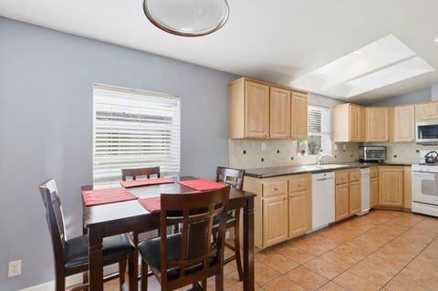 Tiny photo for 125 N Mary Avenue #36, SUNNYVALE, CA 94086 (MLS # ML82028275)