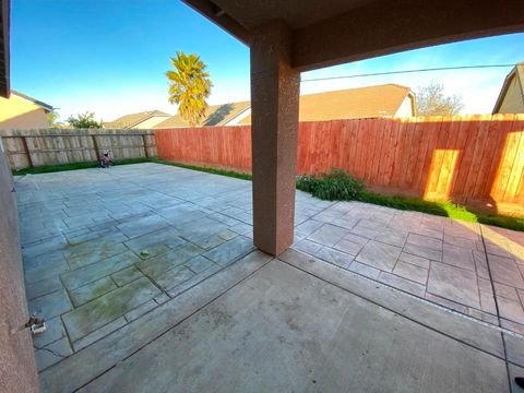 Tiny photo for 526 Castlerock Court, LOS BANOS, CA 93635 (MLS # ML82040081)