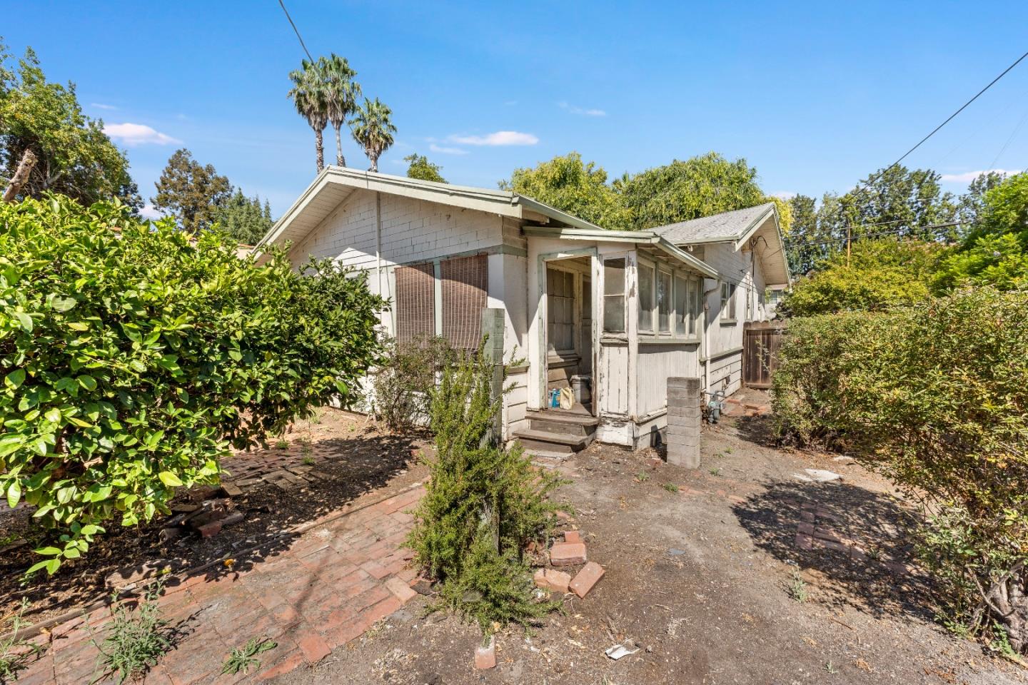 1004 Vermont Street