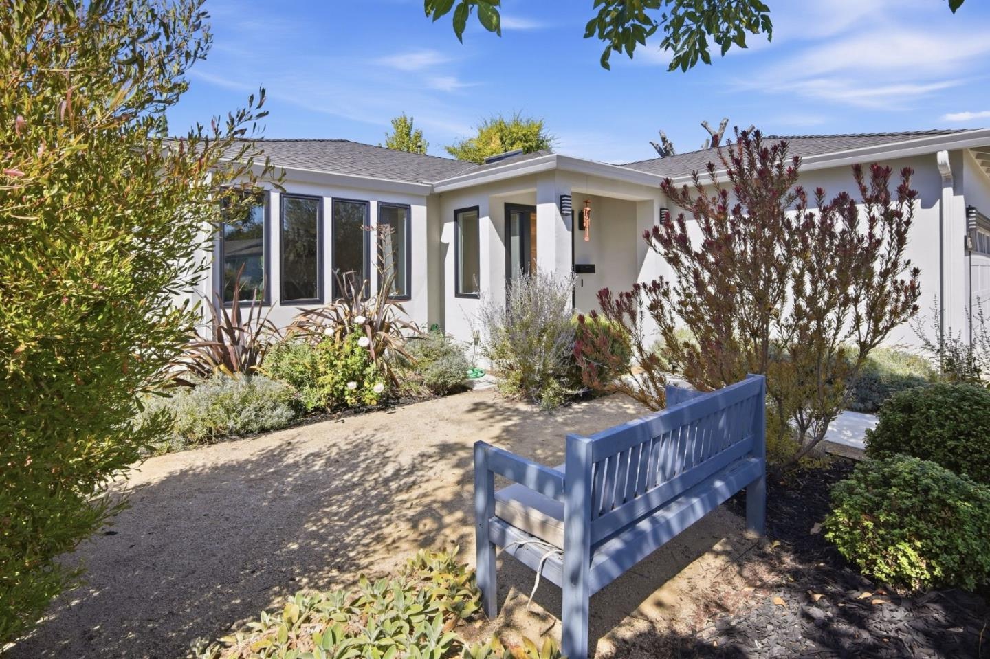 425 Sunberry Drive