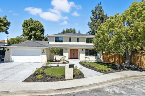 Photo of 2565 Estella Drive, SANTA CLARA, CA 95051 (MLS # ML82027121)