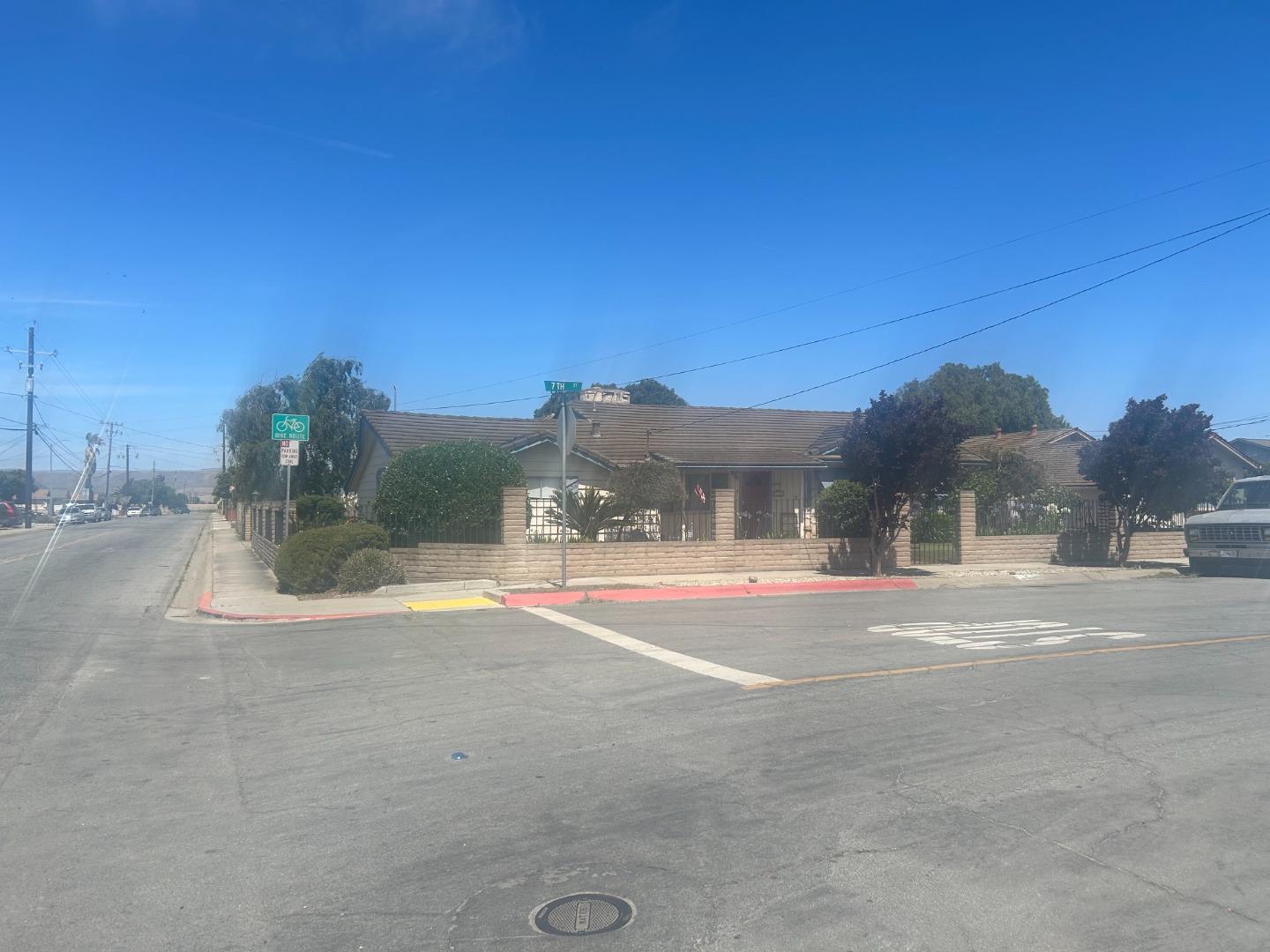 346 7th Street